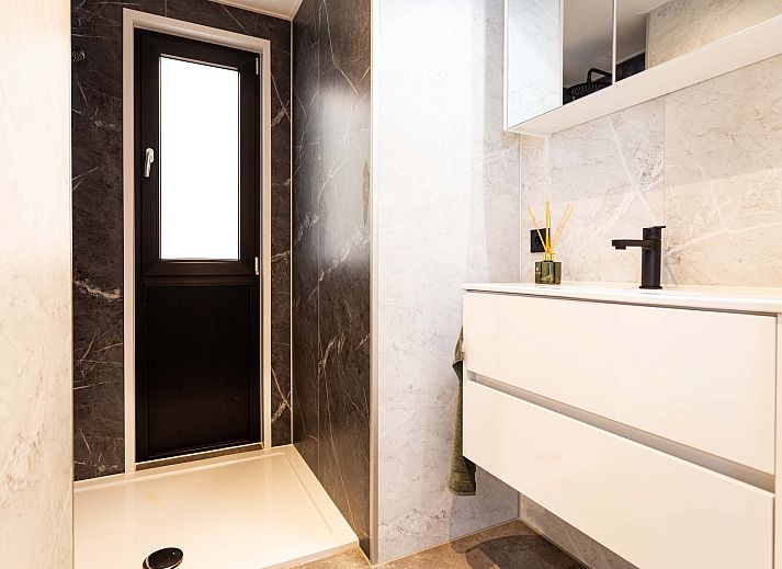 Guest house 570215 - Holiday property Utrechtse Heuvelrug - Lodge Royal Eco met wellness