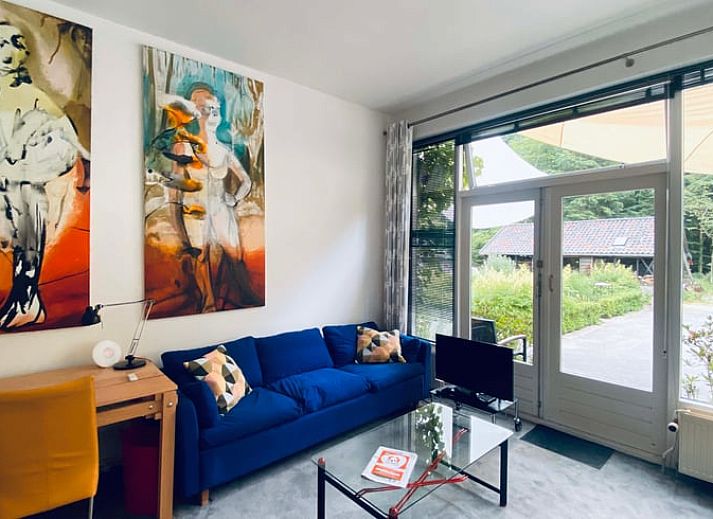 Terrasse des Ferienhauses in Doorn mit Blick auf die Natur, Utrecht.