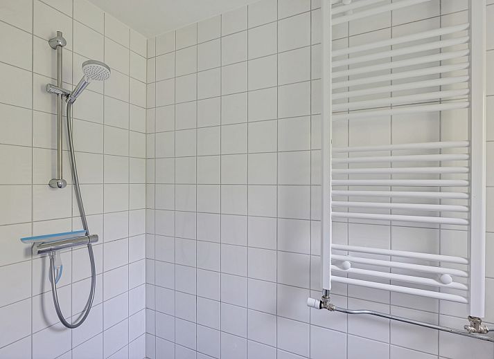 Gemuetliche Veranda im Bungalow Anderstein, Doorn, Utrechtse Heuvelrug, ideal fuer Mahlzeiten im Freien.