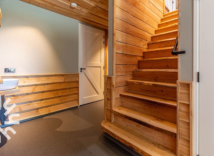 Stilvolle Kueche im Ferienhaus UT070, Doorn, mit Holzakzenten auf dem Utrechter Bergruecken.