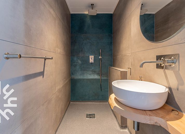 Stilvolle Kueche im Ferienhaus UT070, Doorn, mit Holzakzenten auf dem Utrechter Bergruecken.