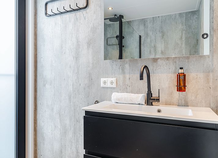 Unterkunft 5707149 - Bungalow Utrechtse Heuvelrug - 4-6 persoons Water Lodge | 4-6B1