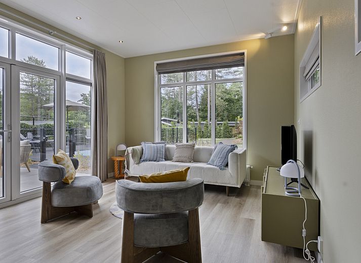 Unterkunft 570792 - Ferienhaus Utrechtse Heuvelrug - 10-persoons lodge met dipping pool en guest house