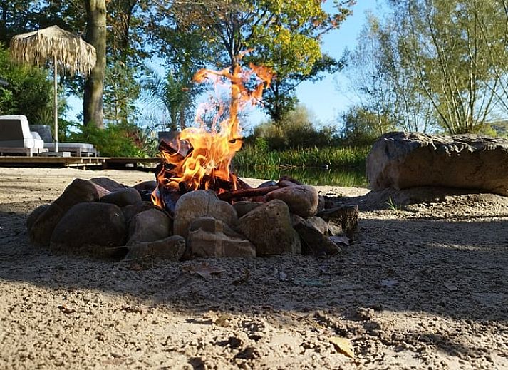 Waterval bij Huisje in Woudenberg, vakantiehuis in de Utrechtse Heuvelrug, Utrecht.