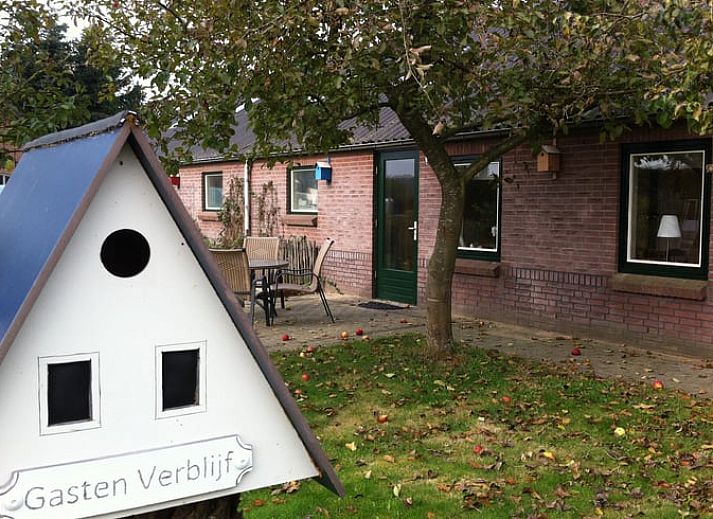 Moderne badkamer in Huisje in Woudenberg, vakantieaccommodatie op de Utrechtse Heuvelrug, Utrecht.