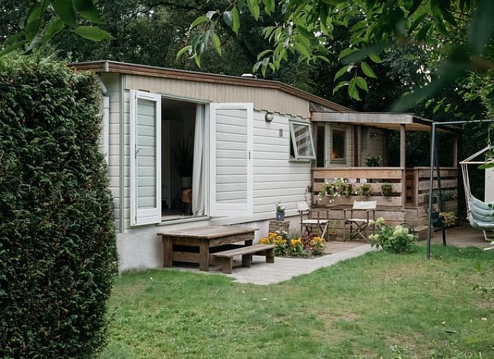 Huisje in Maarn vakantiehuis met groene tuin op de Utrechtse Heuvelrug in Utrecht.