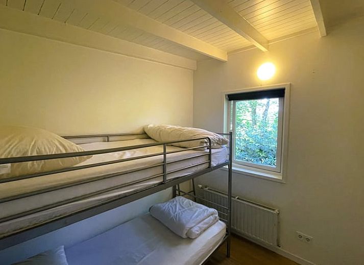 Rustic garden at Holiday home in Maarn, Utrecht Hill Ridge, ideal for relaxing in nature.