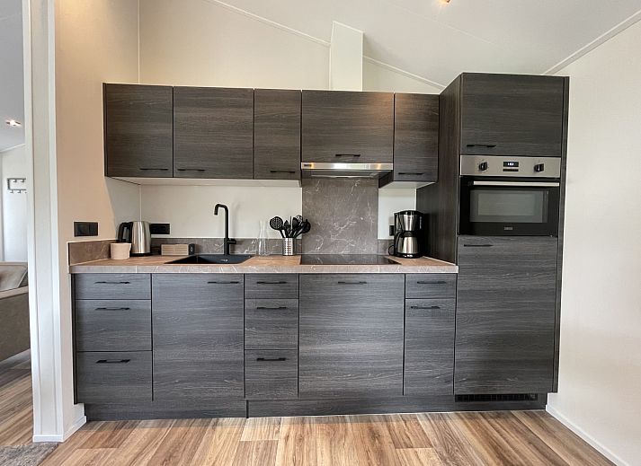 Chalet in Maarn mit moderner Terrasse, umgeben von Natur auf dem Utrechter Hgelkamm, perfekt fr einen entspannten Urlaub in Utrecht.