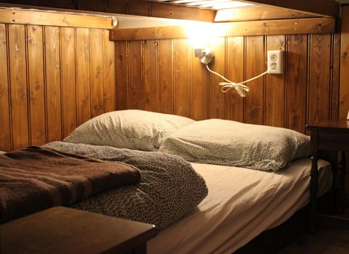 Ferienhaus in Bunschoten-Spakenburg, Utrecht, umgeben von ueppiger Natur und Gruen, ideal fuer einen erholsamen Aufenthalt.