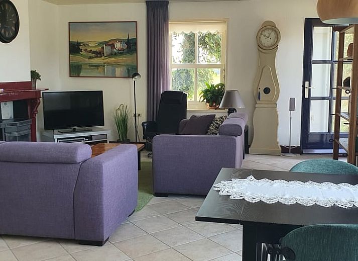 Ferienhaus in IJsselstein mit buntem Garten in Utrecht, ideal fuer einen erholsamen Urlaub.