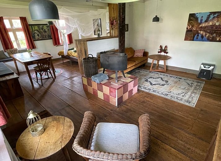 Terras van Huisje in Kockengen met uitzicht op de natuur, ideaal voor ontspanning in Utrecht eo, Utrecht.