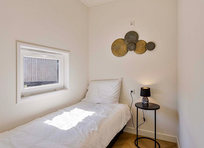 Stijlvolle badkamer met douche in Tiny house 3 persoons, Lexmond, Utrecht.