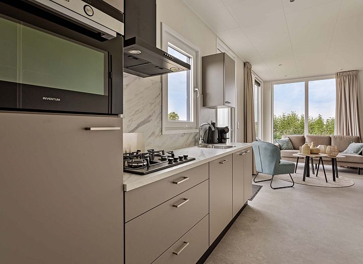 Azura vacation home in Lexmond with modern porch and green surroundings.