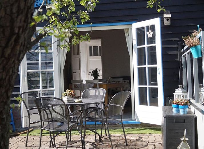 Charmantes Ferienhaus Cottage in Zegveld mit gemuetlicher Veranda in Zegveld, Utrecht eo, Utrecht.