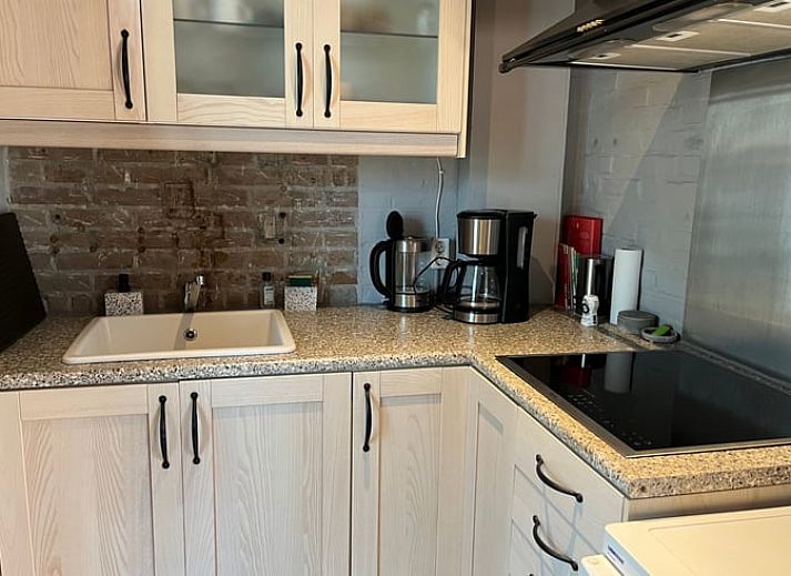 Ferienhaus in Schalkwijk, umgeben von einem ueppigen Garten und Natur, gelegen in der ruhigen Landschaft von Utrecht fuer einen erholsamen Urlaub.