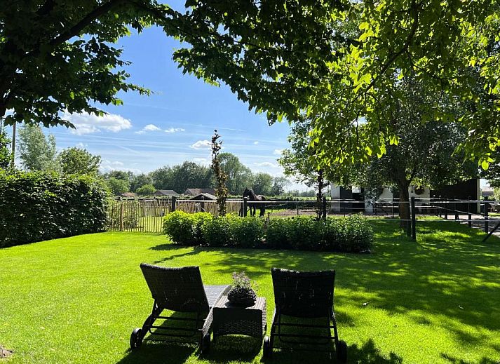 Guest house 583802 - Holiday property Noord Limburg - Bed & breakfast Heitse