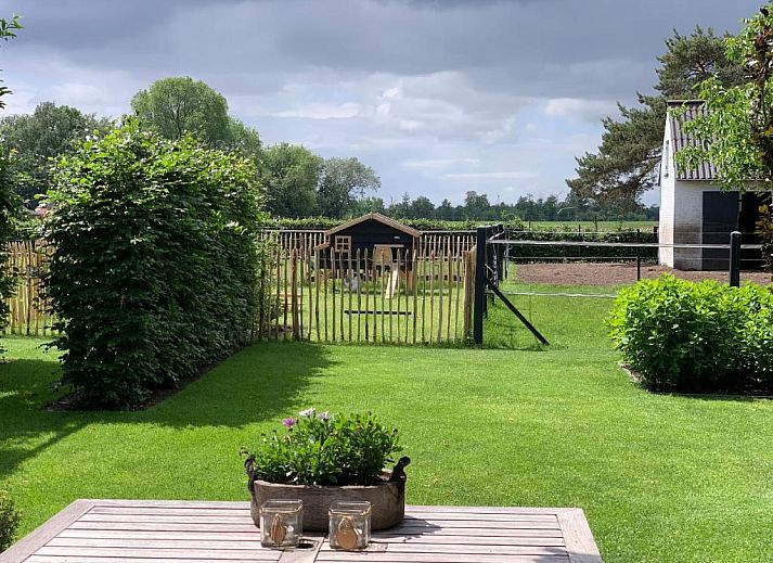 Guest house 583802 - Holiday property Noord Limburg - Bed & breakfast Heitse