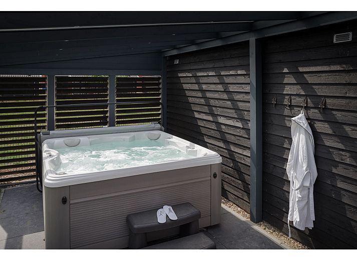 Verblijf 590262 - Vakantiewoning Noord-Beveland - 8 persoons vrijstaand met jacuzzi