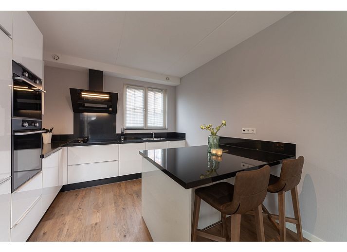 Verblijf 590262 - Vakantiewoning Noord-Beveland - 8 persoons vrijstaand met jacuzzi