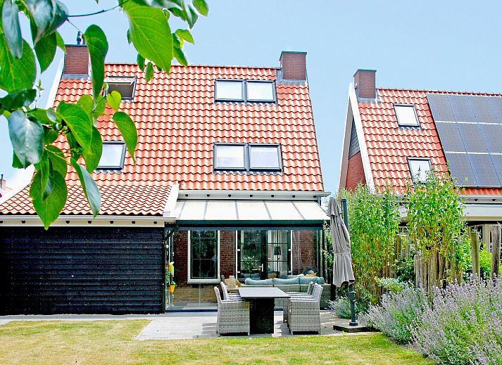 Guest house 590264 - Holiday property Noord-Beveland - Zeeuwse Pracht 8 p welness