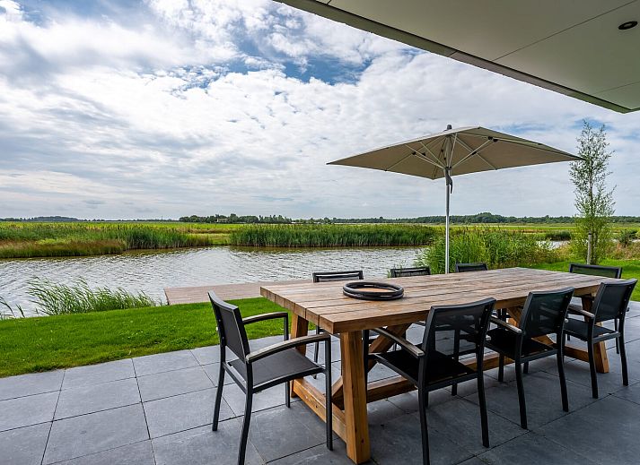 Helles Wohnzimmer in Waterline 38 | De Groote Duynen, Kamperland, mit Blick auf die Natur.