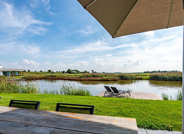 Helles Wohnzimmer in Waterline 38 | De Groote Duynen, Kamperland, mit Blick auf die Natur.