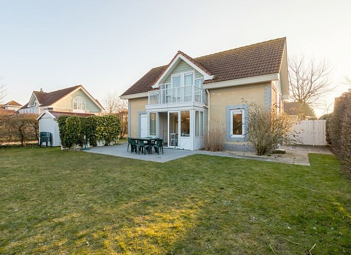 Verblijf 5903112 • Chalet Noord-Beveland • Vakantiepark Beach Resort 2