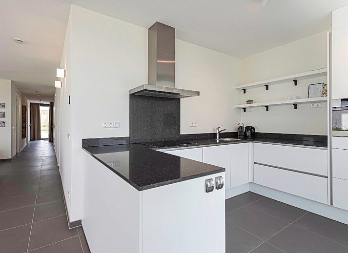 Modernes Wohnzimmer im Ferienhaus Duinvallei 25 | De Groote Duynen, Kamperland, Noord-Beveland, Zeeland.