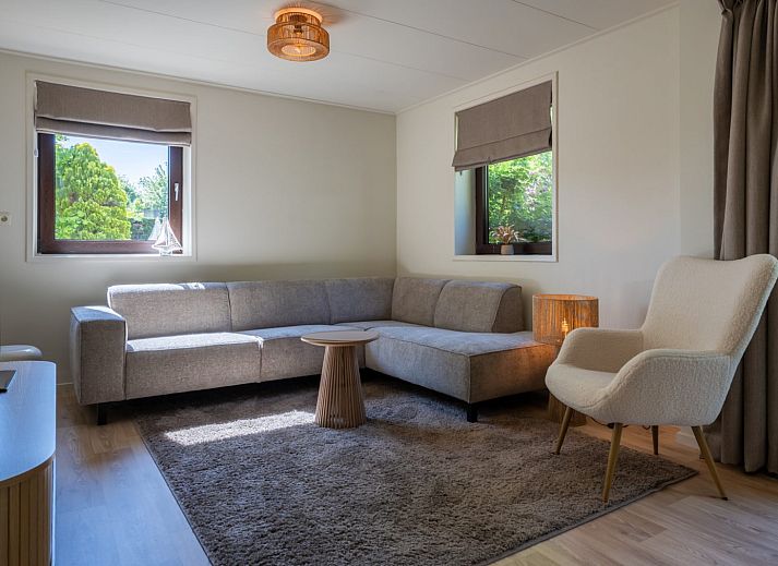 Wilgenlaan 1 | Ruiterplaat, Ferienhaus in Kamperland, umgeben von gruener Natur und grossem Garten.