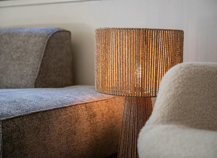 Sonnige Terrasse in Wilgenlaan 1 | Ruiterplaat, Ferienhaus in Kamperland, mit Blick auf den Garten.