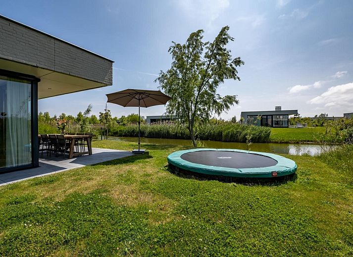 Kamin und moderne Einrichtung in Duinvallei 26, De Groote Duynen, Kamperland, Ferienhaus in Noord-Beveland, Zeeland.