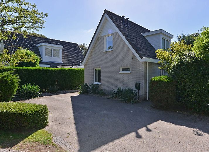 Gemuetliche Sitzecke im Ferienhaus Fazantenlaan 2 De Banjaard, Kamperland, mit viel Tageslicht.
