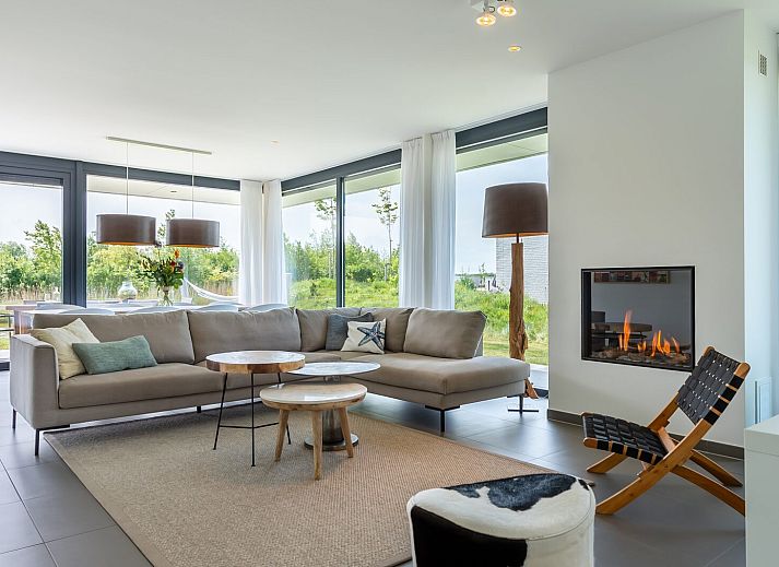 Veranda of Duinvallei 38 | De Groote Duynen in Kamperland, vacation home overlooking green surroundings.