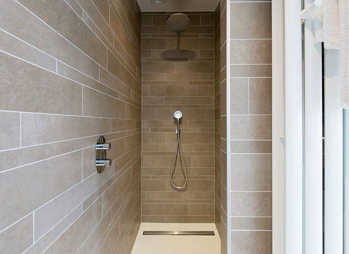 Esszimmer im Ferienhaus Havenweg 8, Kamperland, mit moderner Einrichtung in Zeeland.