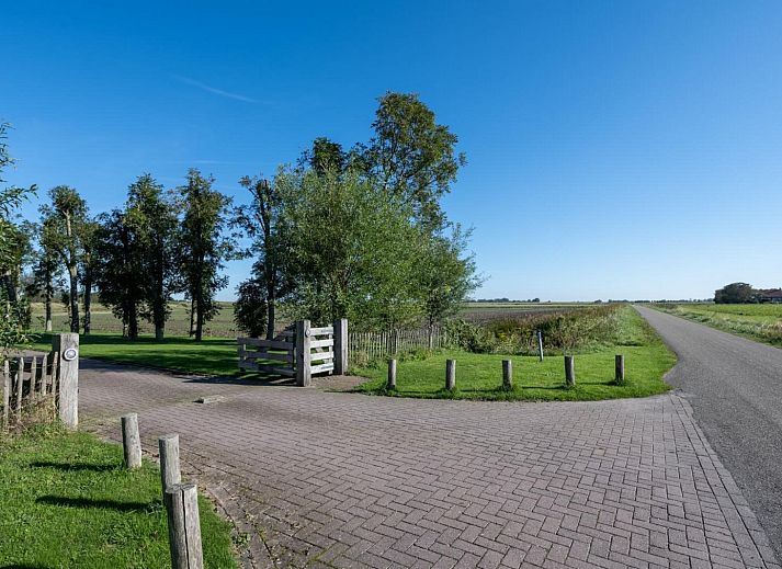 Front of Groeneweg 4 | Laendliches Ferienhaus in Kamperland, umgeben von Gruen, Noord-Beveland, Zeeland.