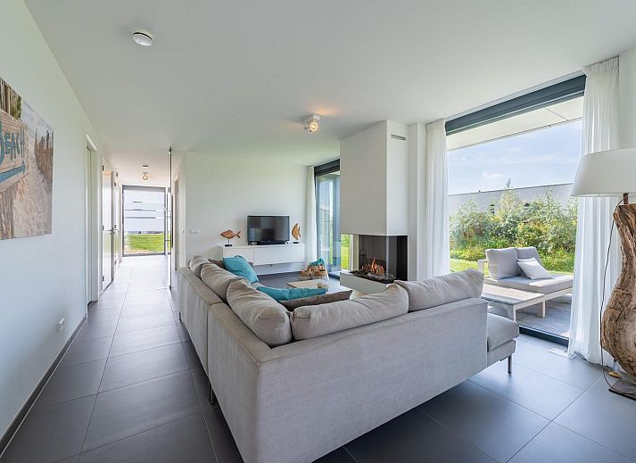 Essecke in Duinvallei 19, Ferienhaus in Kamperland, Zeeland mit Blick auf den Garten