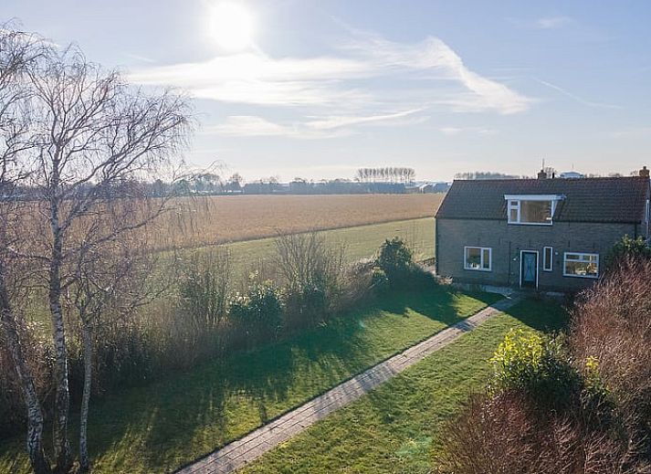 Vooraanzicht van Vakantiehuisje in Kamperland, gelegen in het schilderachtige Kamperland, Noord-Beveland, Zeeland.