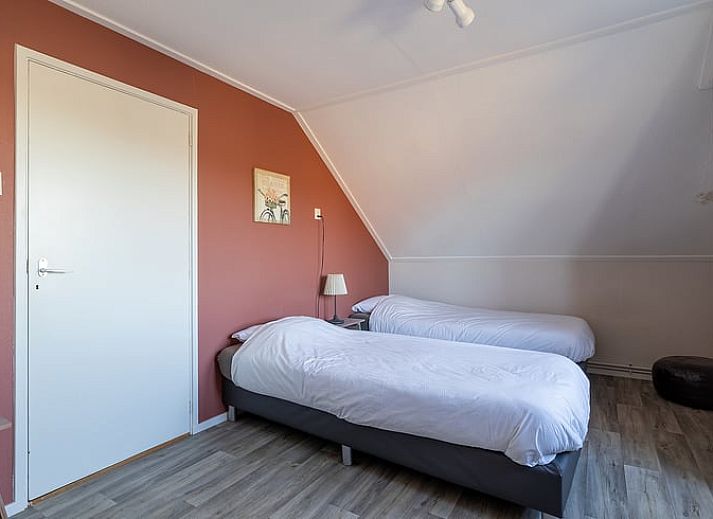 Vakantiehuisje in Kamperland met uitgestrekt uitzicht over de velden in Noord-Beveland, Zeeland.