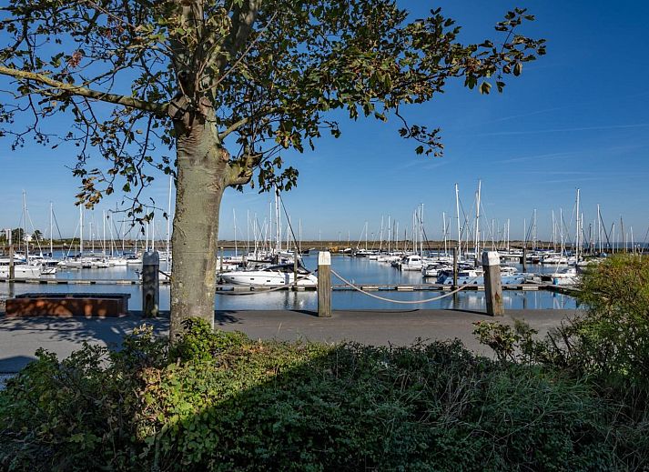 Gezellige woonkamer in Sophiaboulevard 15, Roompot Beach Resort te Kamperland, Zeeland. Comfortabele vakantiehuis inrichting.