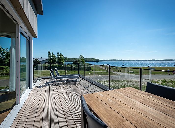 Panoramablick vom Wohnzimmer des Bungalows Schotsmanweg 12 | Zeeuws Goedt in Kamperland, Noord-Beveland, Zeeland.