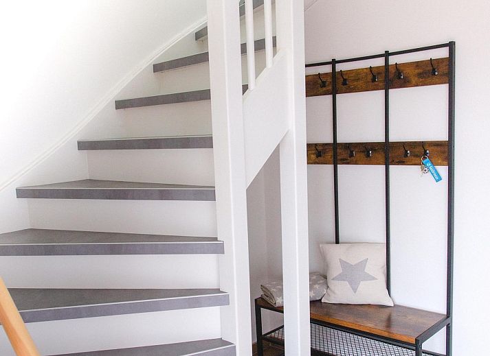 Uitzicht vanaf het terras van VZ1179 Vakantiehuis in Kamperland, met zicht op het water in Noord-Beveland, Zeeland.