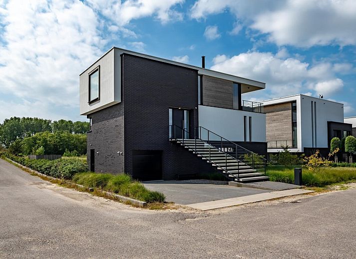 VZ2401 Luxurioese Villa in Kamperland mit moderner Architektur und geraeumiger Veranda in Noord-Beveland, Zeeland.