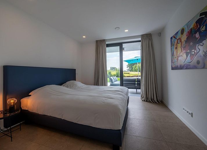 Elegantes Wohnzimmer in VZ2401 Luxusvilla in Kamperland mit moderner Einrichtung in Noord-Beveland, Zeeland.