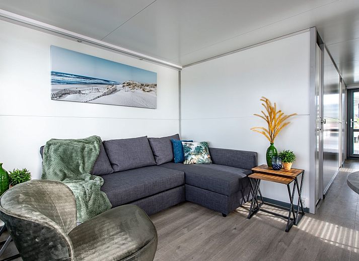 Waterlodge Blue Lagoon bij Marina Kamperland, een unieke glamping lodge in het hart van Noord-Beveland, Zeeland.