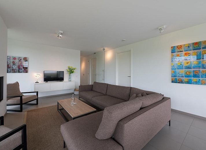 Dining area with a view in Waterline 04, De Groote Duynen, Kamperland, Zeeland.