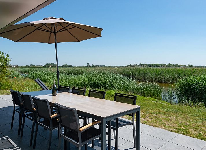 Modern living room in Waterline 04, De Groote Duynen, Kamperland.