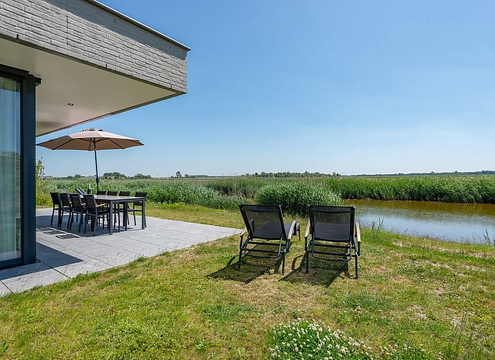 Stylish dining room in Waterline 04, De Groote Duynen, Kamperland, Zeeland.
