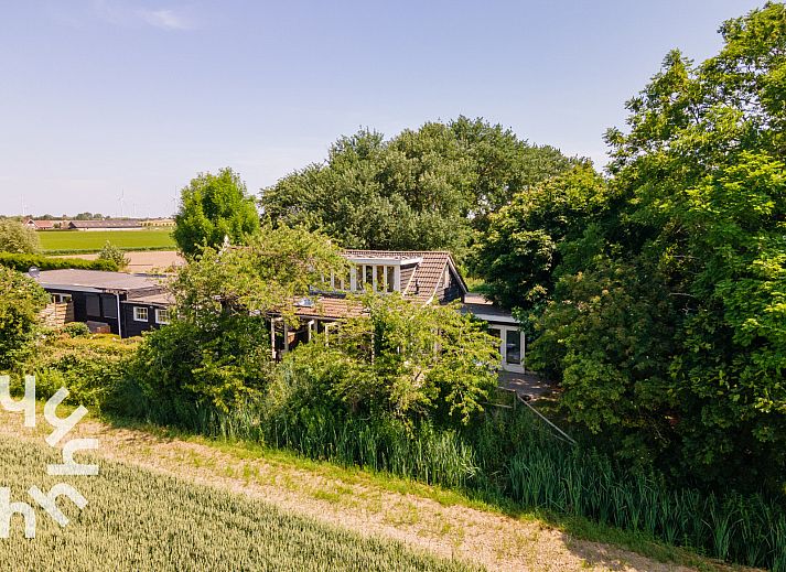 Helle Essecke im Ferienhaus ZE184 mit Blick auf den Garten, Kamperland, Nord-Beveland.