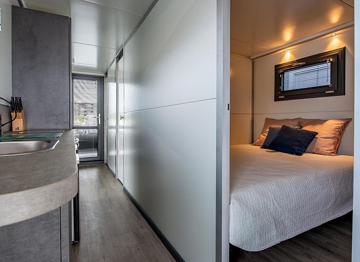 Eintritt zur VZ2340 Waterlodge in Kamperland, einer luxurioesen Glamping-Lodge in Noord-Beveland, Zeeland.