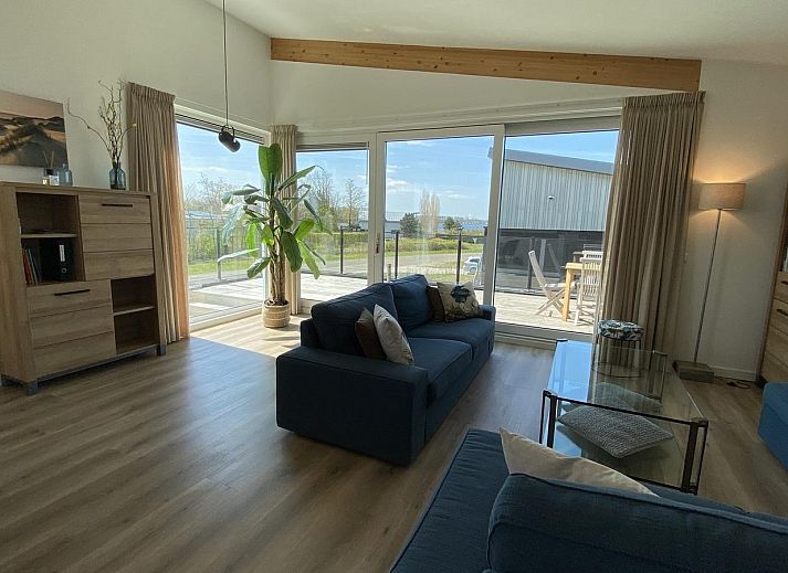 VZ948 Ferienvilla Kamperland, stilvoller Aussenbereich mit Terrasse in Kamperland, Noord-Beveland, Zeeland.